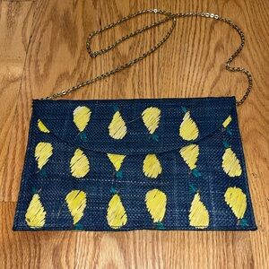 Kayu Pear Straw Clutch Shoulder Bag